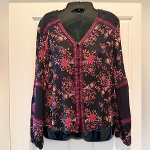 Black with Floral Print Button-Front Blouse - S